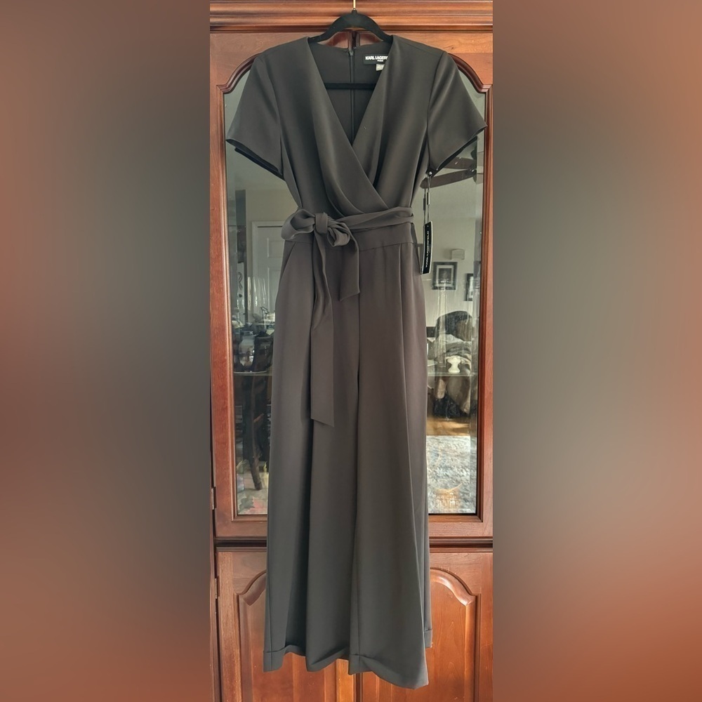 KARL LAGERFELD PARIS Scuba Crepe Wide Leg Jumpsuit Black - Picture 2 of 7